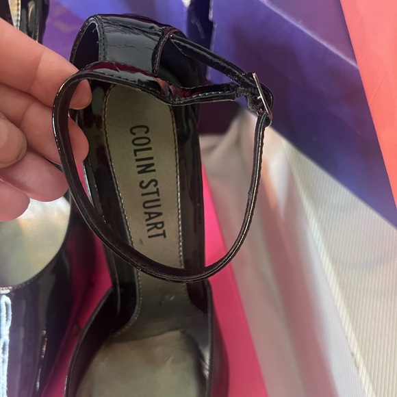 Sz9 Colin Stewart patten leather, pointed toe with strap. - Picture 4 of 8